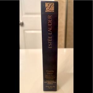 Estée Lauder Double Wear Concelaer